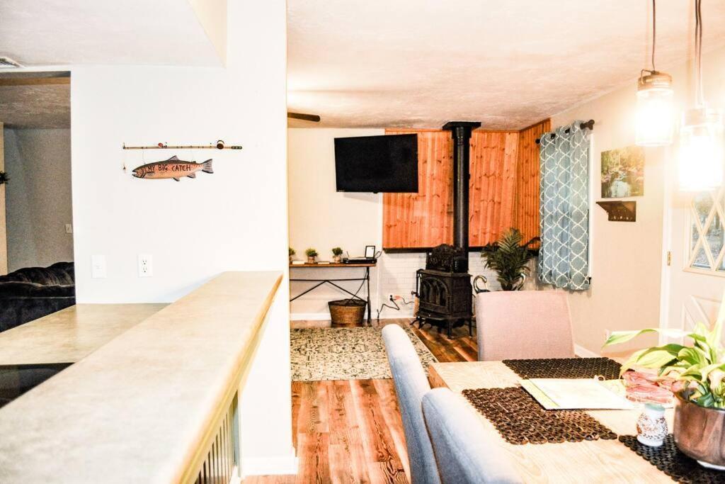 Huck'S Hideaway Near The Santa Fe River Fort White المظهر الخارجي الصورة